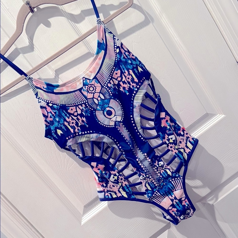 Womens Swimwear One-Piece in Blue and Pink Sz M